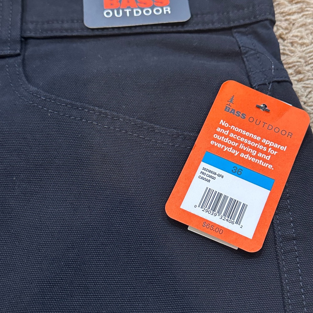 Bass Outdoor Mens Pro Cargo Shorts Size 36 Caviar Black NWT - Picture 3 of 4